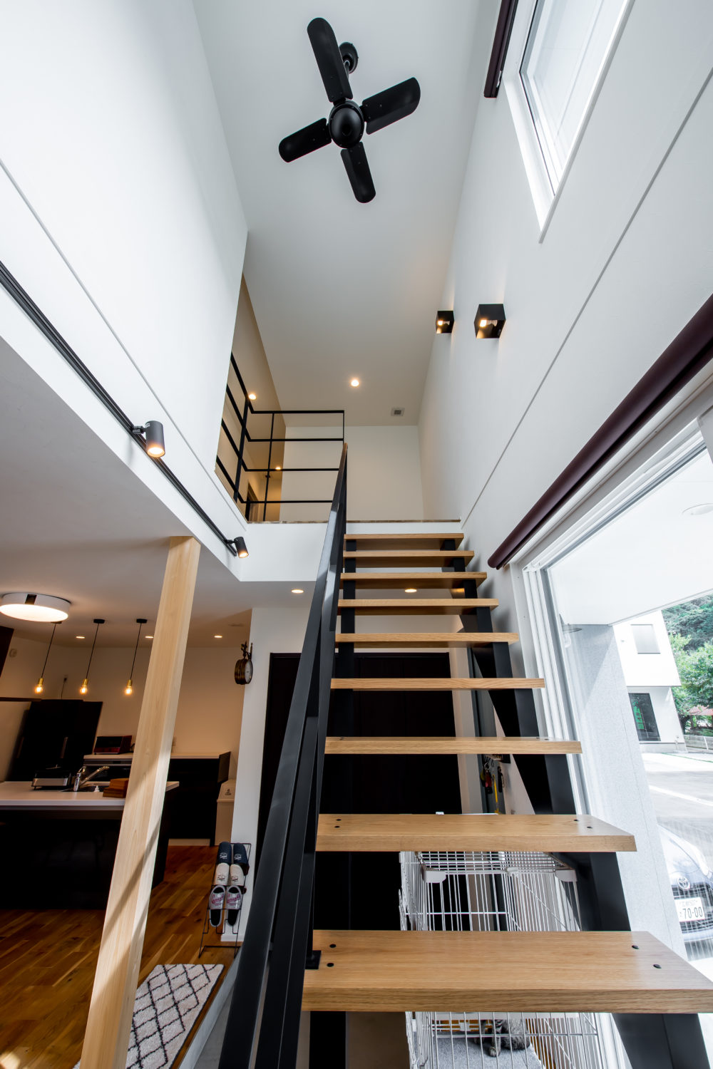アイデザインホーム
注文住宅
広島県広島市
階段吹抜を利用して日中はたっぷり採光が得られます