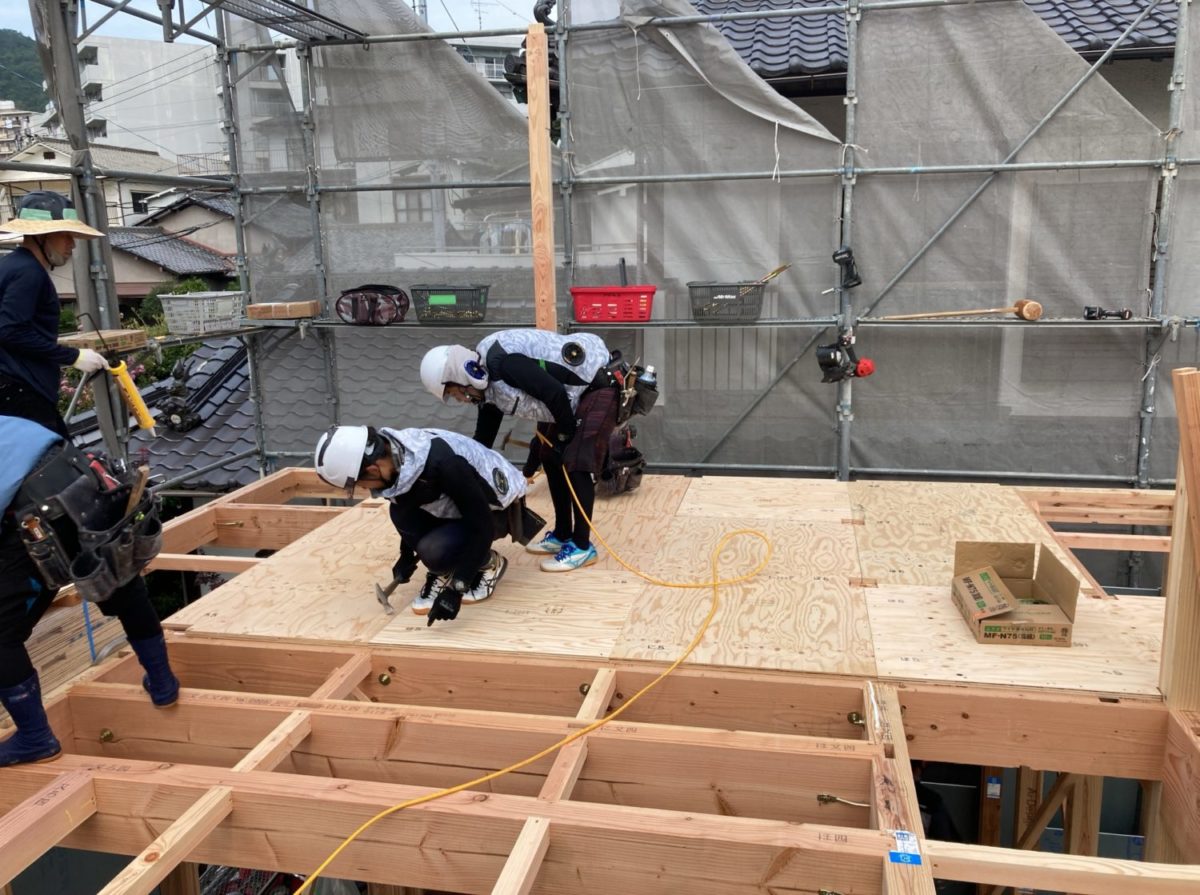 アイデザインホームの現場リポート　広島県の注文住宅　呉市の注文住宅　上棟の様子