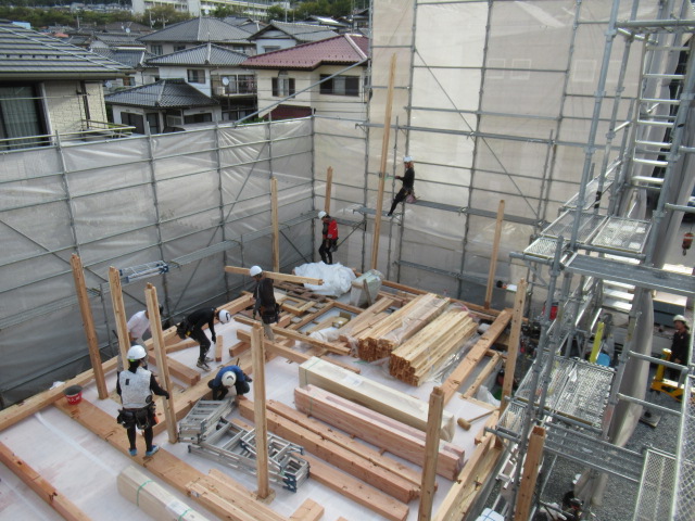 アイデザインホームの現場リポート
広島の注文住宅
広島市佐伯区五月が丘での上棟の様子