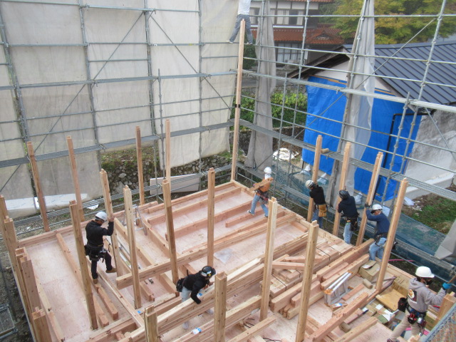 広島で注文住宅ならアイデザインホーム 広島県安芸太田町戸河内 上棟 アイデザインホームの現場リポート 広島の注文住宅 安芸太田町の注文住宅 上棟の様子