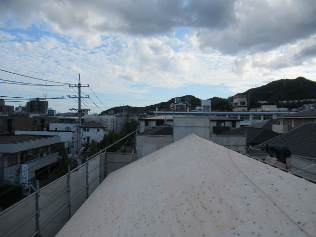 アイデザインホームの現場リポート 上棟の現場リポート 広島県の工事現場 広島県で注文住宅ならアイデザインホーム 広島市で注文住宅 屋根からの眺め