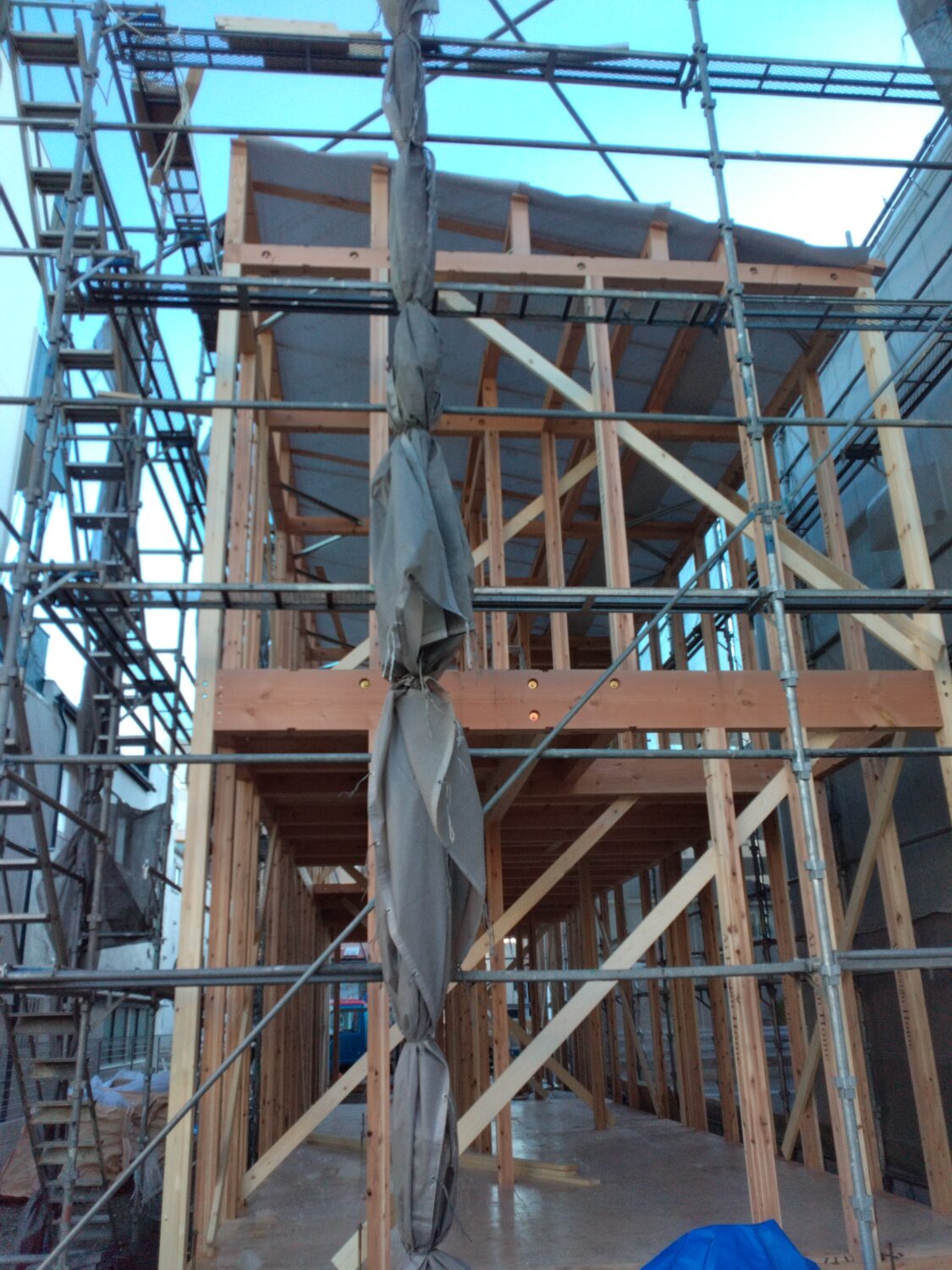 名古屋で注文住宅ならアイデザインホーム 名古屋市熱田区中田町で上棟しました