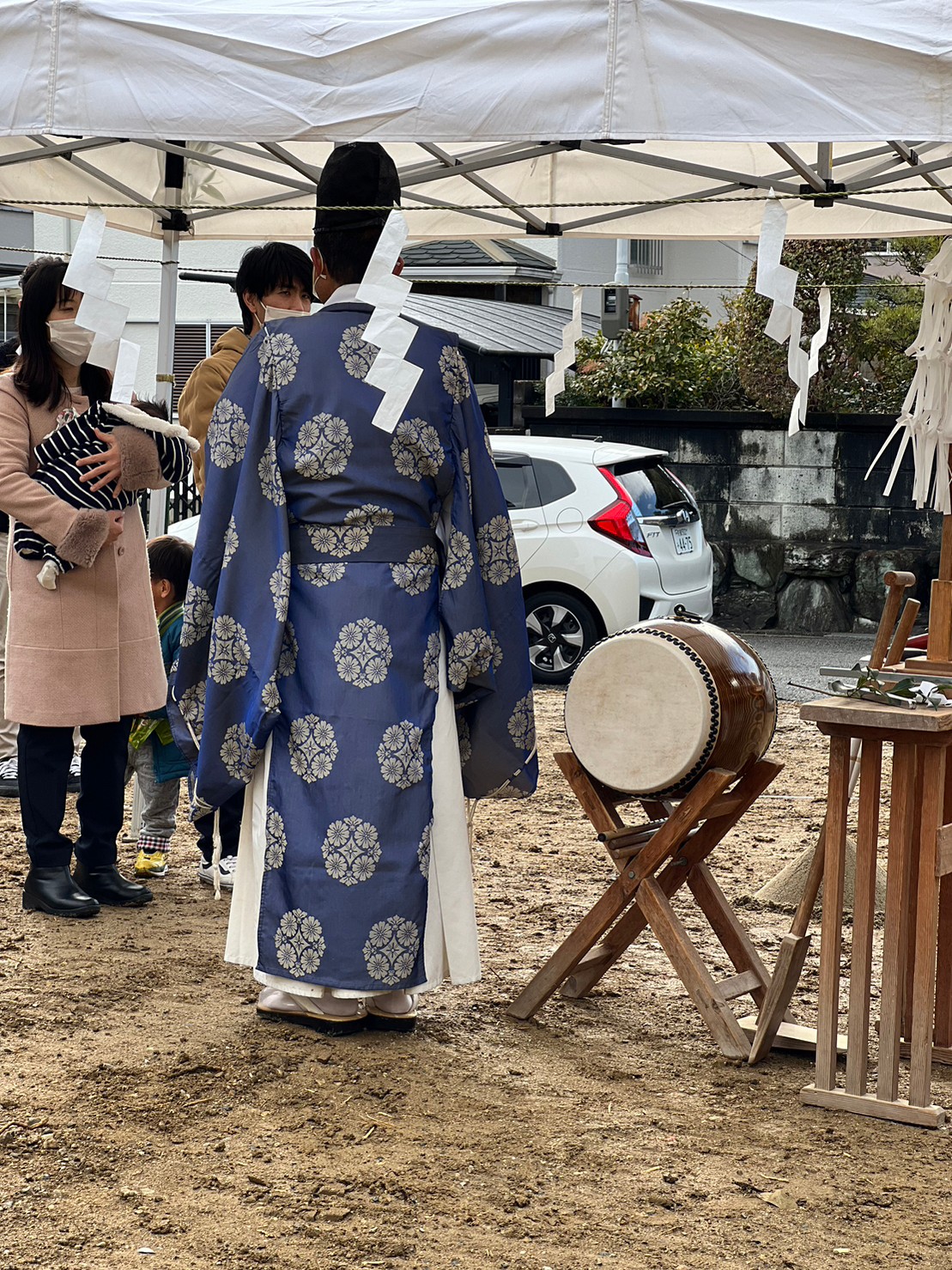 アイデザインホームの現場リポート　地鎮祭の現場リポート　兵庫県で注文住宅ならアイデザインホーム　神主さんと家族