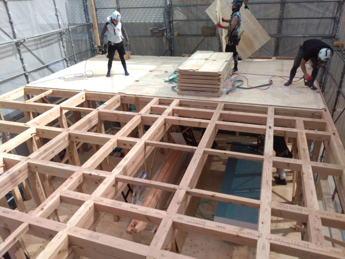 広島で注文住宅ならアイデザインホーム 広島市佐伯区坪井で上棟