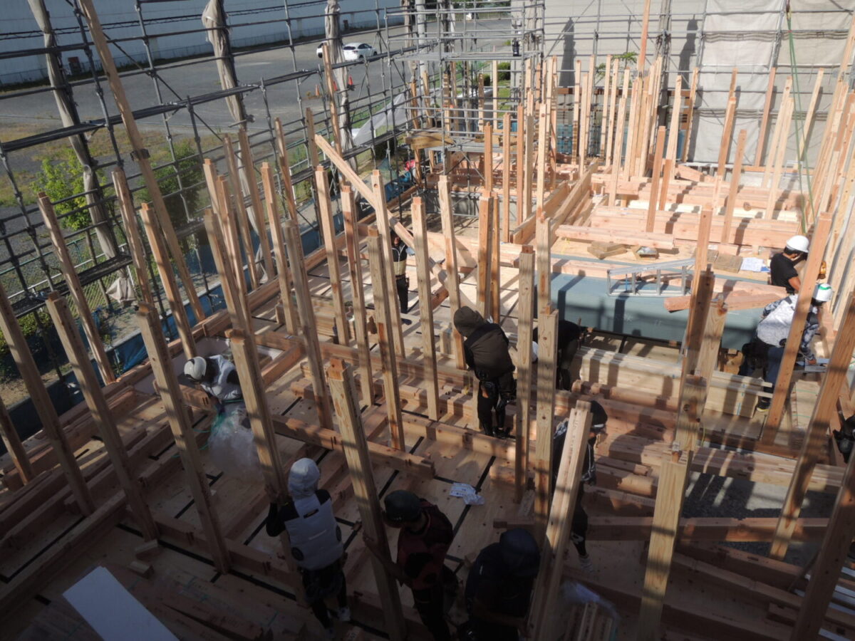 岡山の注文住宅はアイデザインホーム
現場リポート
岡山市北区　RSKバラ園展示場の上棟