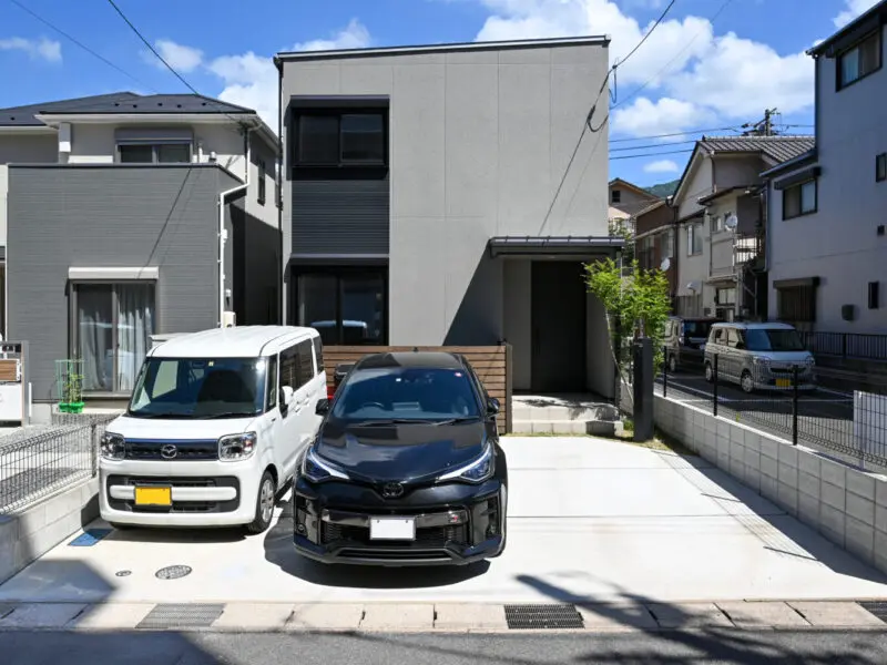 広島で注文住宅ならアイデザインホーム　グレー系外壁の実例
