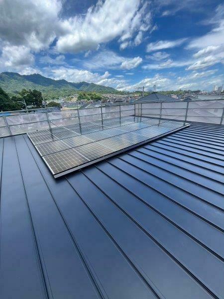 広島の注文住宅はアイデザインホーム
廿日市市にて太陽光パネルの設置工事を行いました