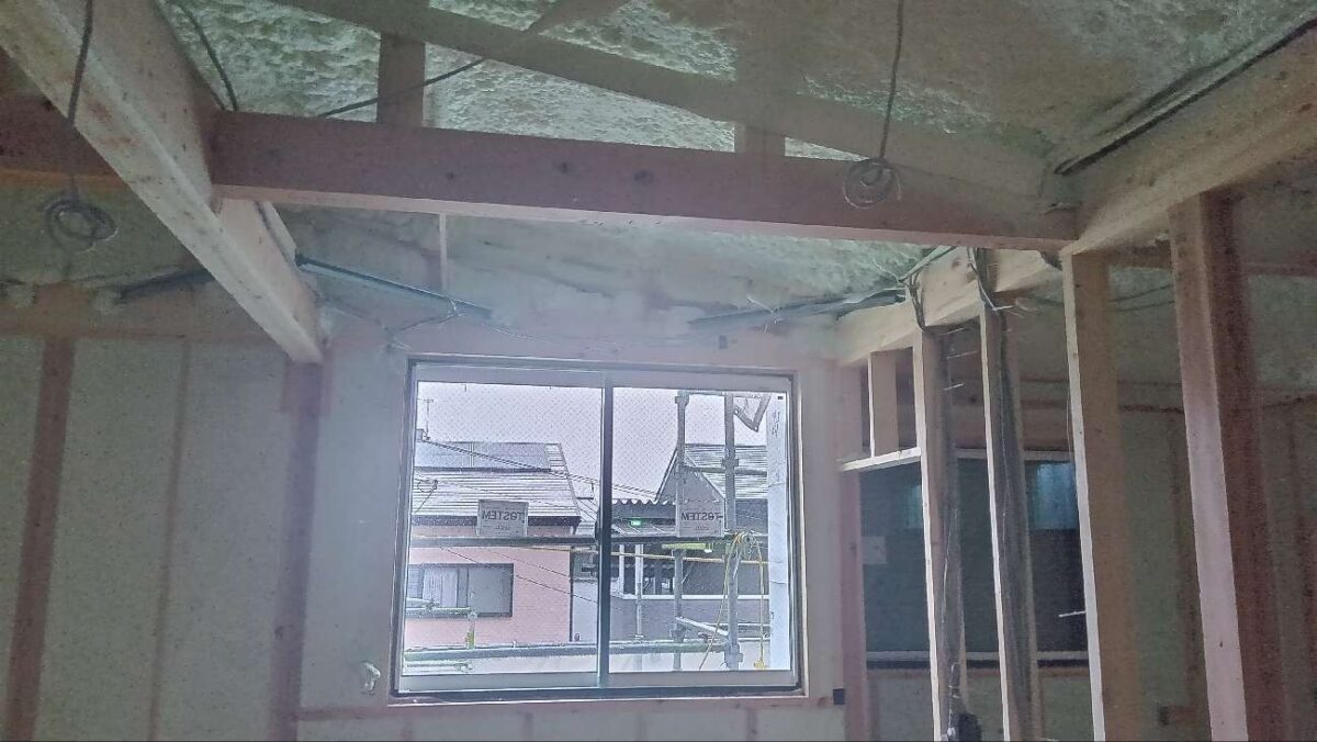 大阪の注文住宅はアイデザインホーム
大阪市旭区にて気密測定を行いました
アイデザインホームでは全棟気密測定を実施しています