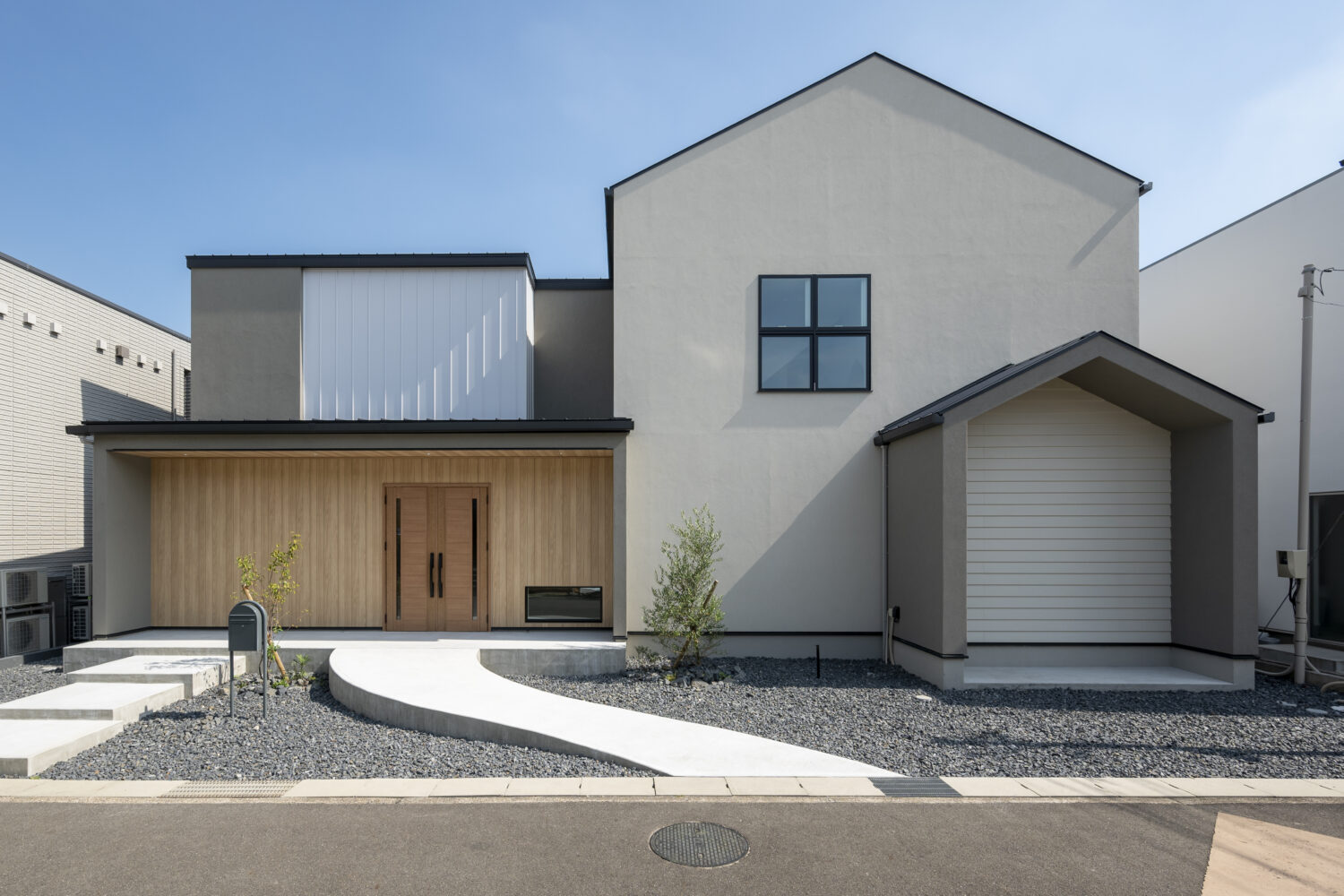 2024年9月に大府展示場が新しくオープンします 愛知県の注文住宅はアイデザインホーム 反対側の外観は優しい雰囲気に