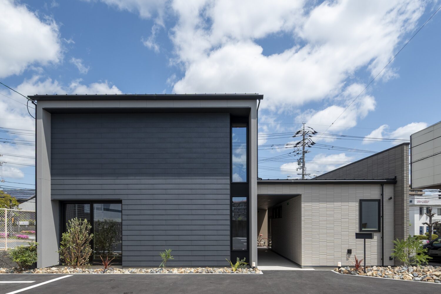 アイデザインホームの東広島展示場｜平屋と2階建てが同時に見学できる性能体感型モデルハウス