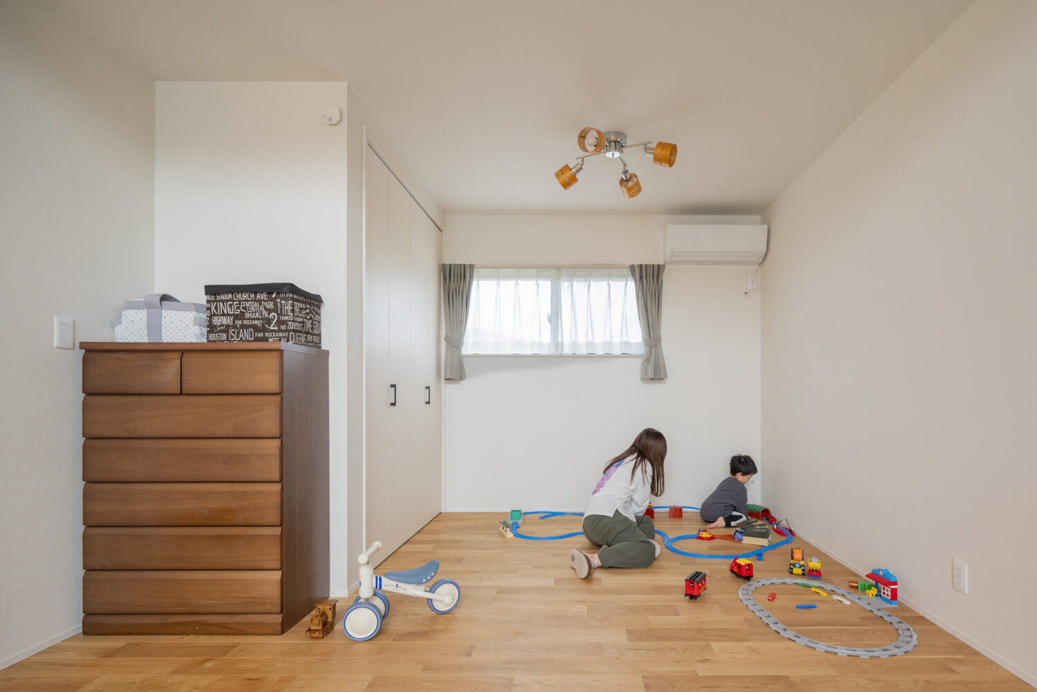子どもの成長を見越した間取りとは?10年先を見据えた空間計画の考え方|アイデザインホームの住まいのお役立ちブログ