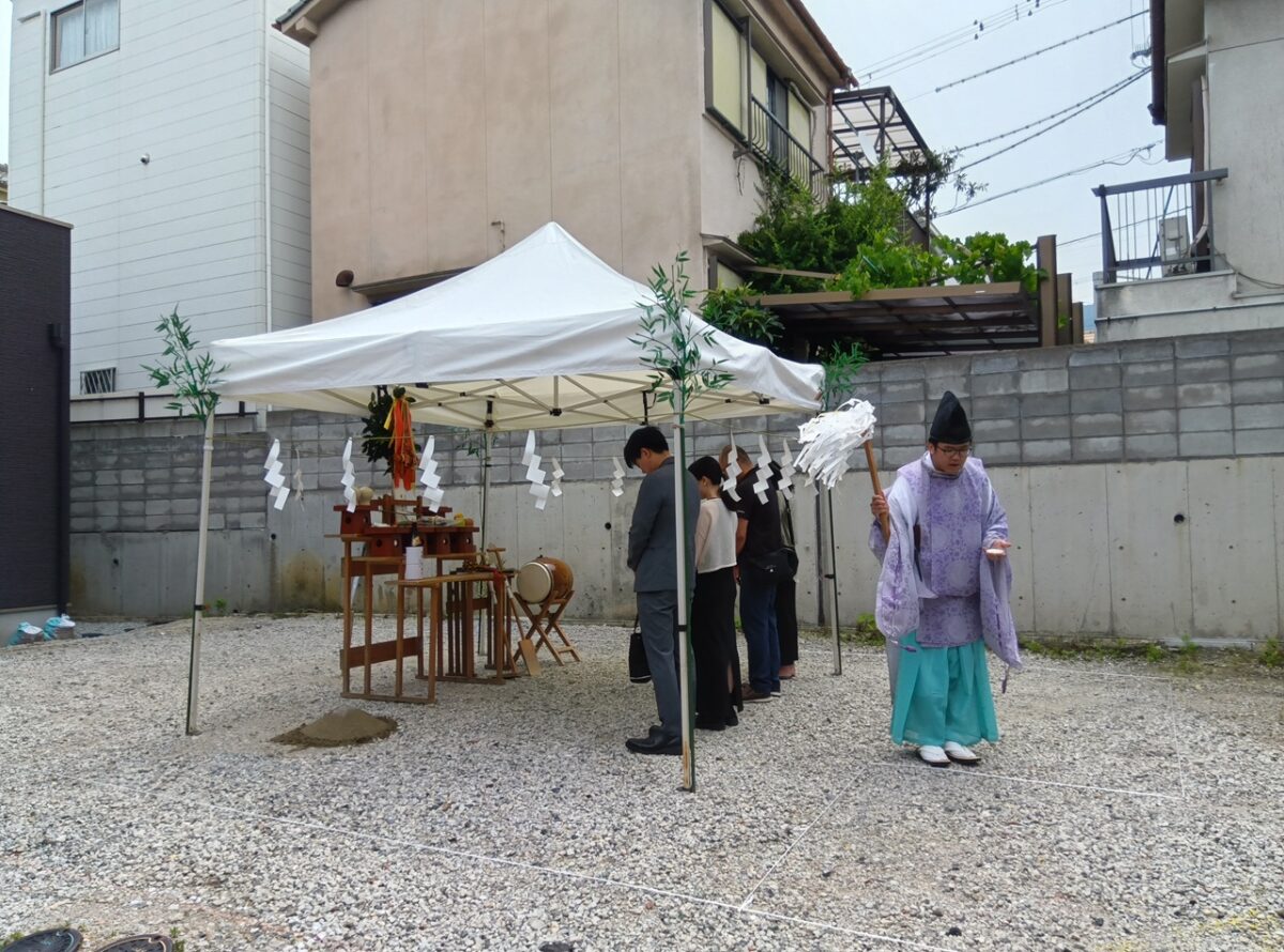 大阪の注文住宅はアイデザインホーム
大阪府東大阪市にて地鎮祭を行いました。