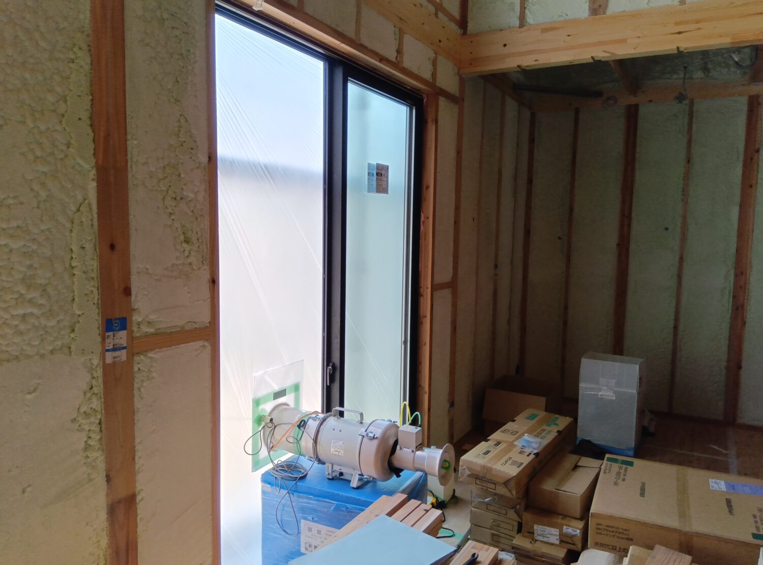 広島で注文住宅ならアイデザインホーム｜気密測定の現場リポート