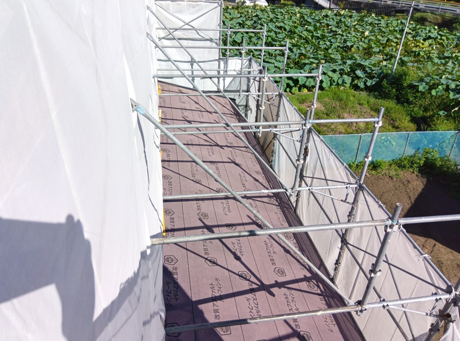 山口で注文住宅ならアイデザインホーム|上棟の現場リポート|足場を組んだ様子