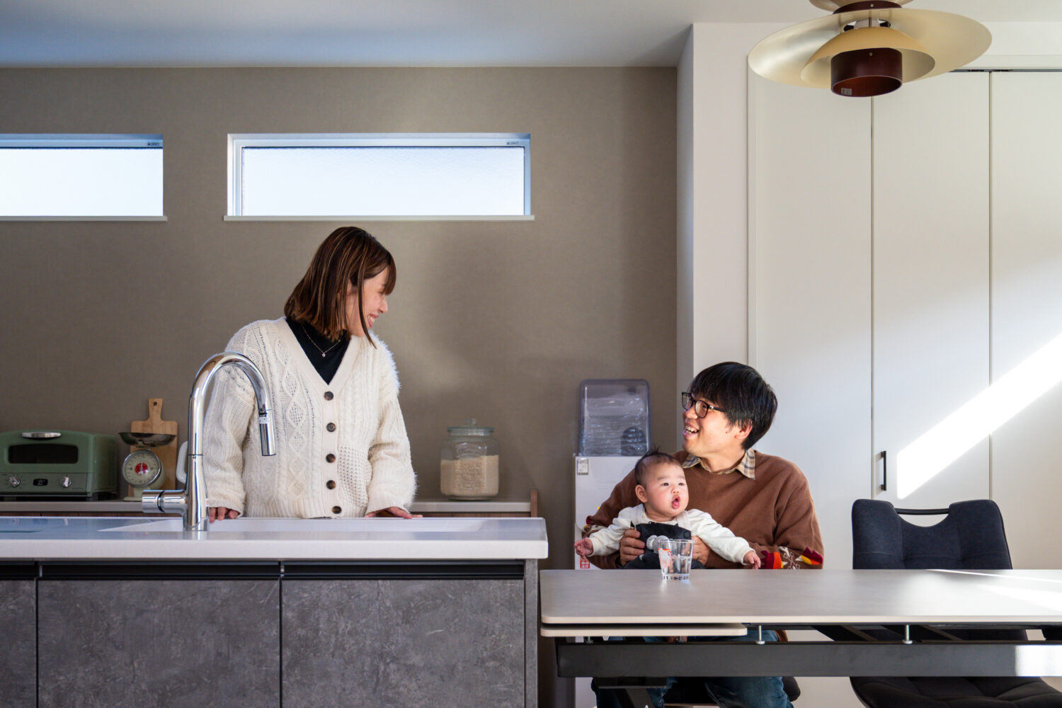 奈良の注文住宅はアイデザインホーム ｜ 奈良市七条でバイクガレージ付きの2階建てを新築されたオーナー様にインタビューさせていただきました。 一度の遠回りを経て出会った、心から「よかった」と思える家