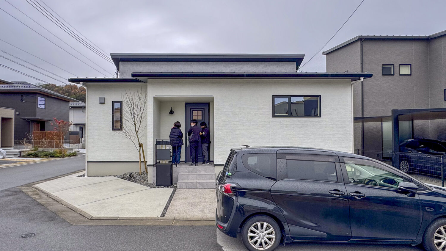 広島で注文住宅ならアイデザインホーム 佐伯区で平屋の住まいのお引渡し