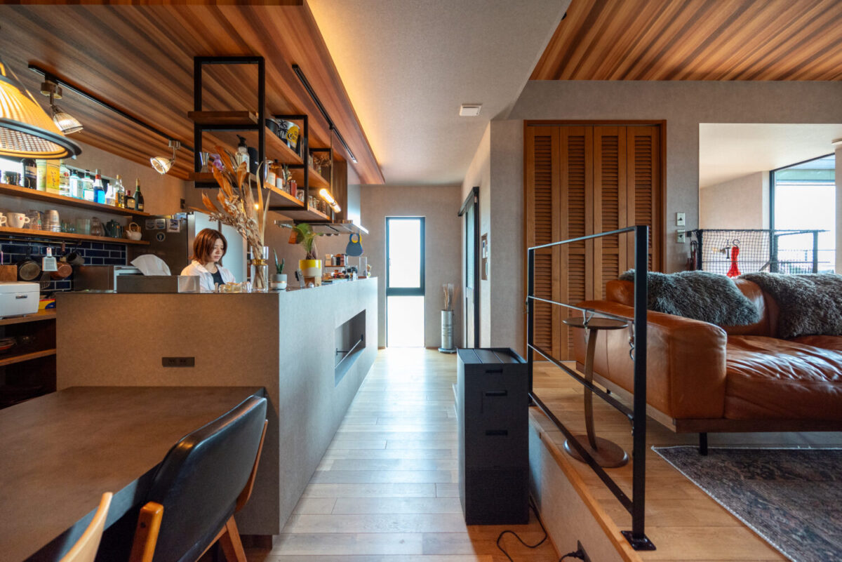 大阪の注文住宅はアイデザインホーム | 大阪府和泉市で建て替えをされたオーナー様にインタビューさせていただきました。 「家にいながら外を感じる」景色とつながる2階リビングの家