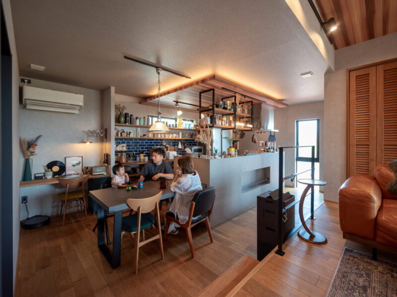 大阪の注文住宅はアイデザインホーム ｜ 大阪府和泉市で建て替えをされたオーナー様にインタビューさせていただきました。 「家にいながら外を感じる」景色とつながる2階リビングの家