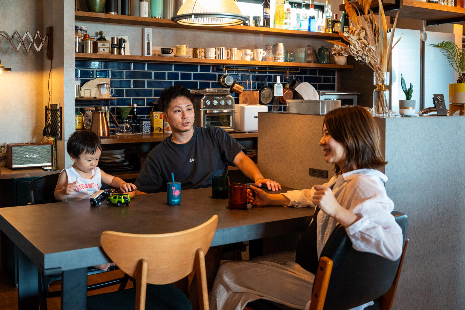 大阪の注文住宅はアイデザインホーム | 大阪府和泉市で建て替えをされたオーナー様にインタビューさせていただきました。 「家にいながら外を感じる」景色とつながる2階リビングの家