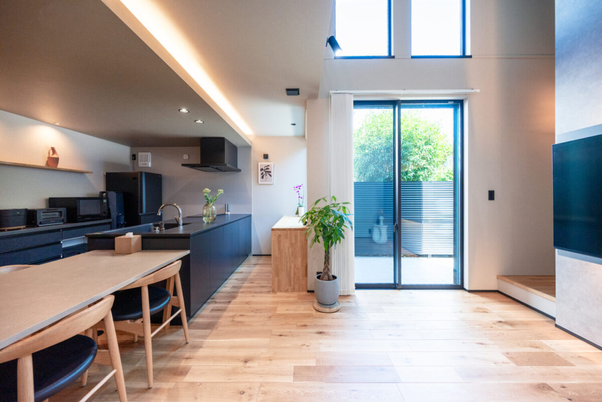 奈良の注文住宅はアイデザインホーム ｜ 奈良県桜井市で新築されたオーナー様にインタビューさせていただきました。 1階で完結する暮らしと、好きが詰まったホテルのような空間