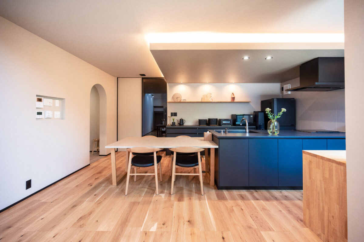 奈良の注文住宅はアイデザインホーム ｜ 奈良県桜井市で新築されたオーナー様にインタビューさせていただきました。 1階で完結する暮らしと、好きが詰まったホテルのような空間