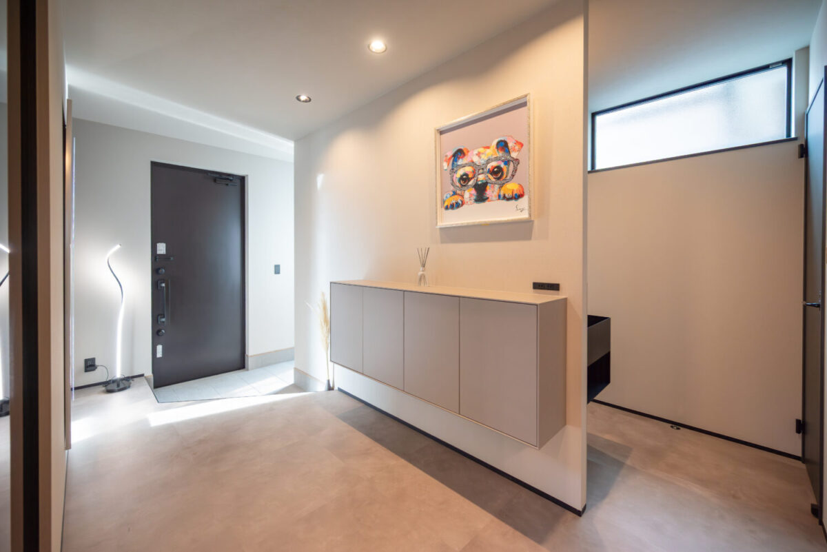 奈良の注文住宅はアイデザインホーム | 奈良県橿原市で建て替えをされたオーナー様にインタビューさせていただきました。 空間をゆるやかにつなぐ段差と、家族が自然に集まるリビング