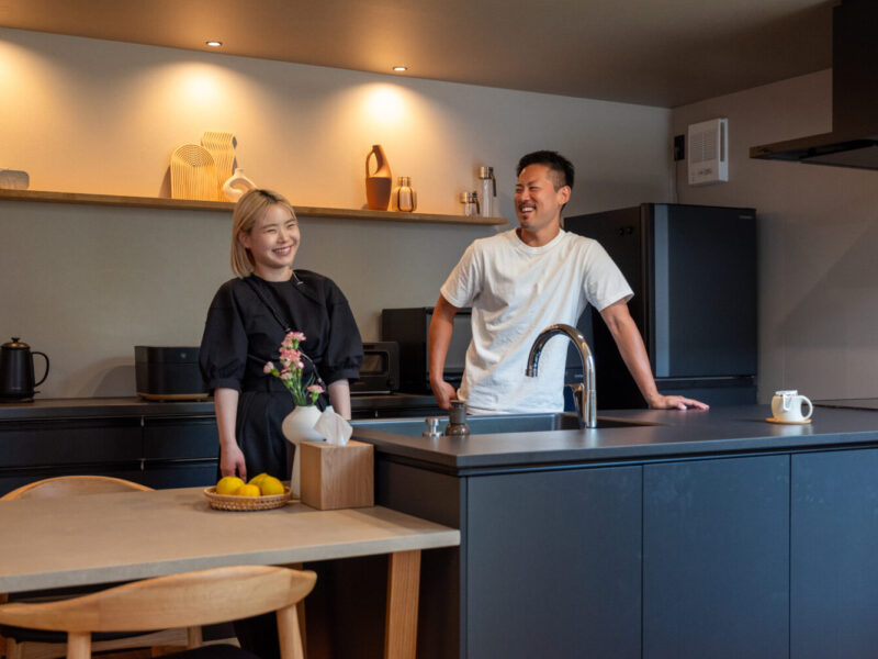 奈良の注文住宅はアイデザインホーム ｜ 奈良県桜井市で新築されたオーナー様にインタビューさせていただきました。 1階で完結する暮らしと、好きが詰まったホテルのような空間