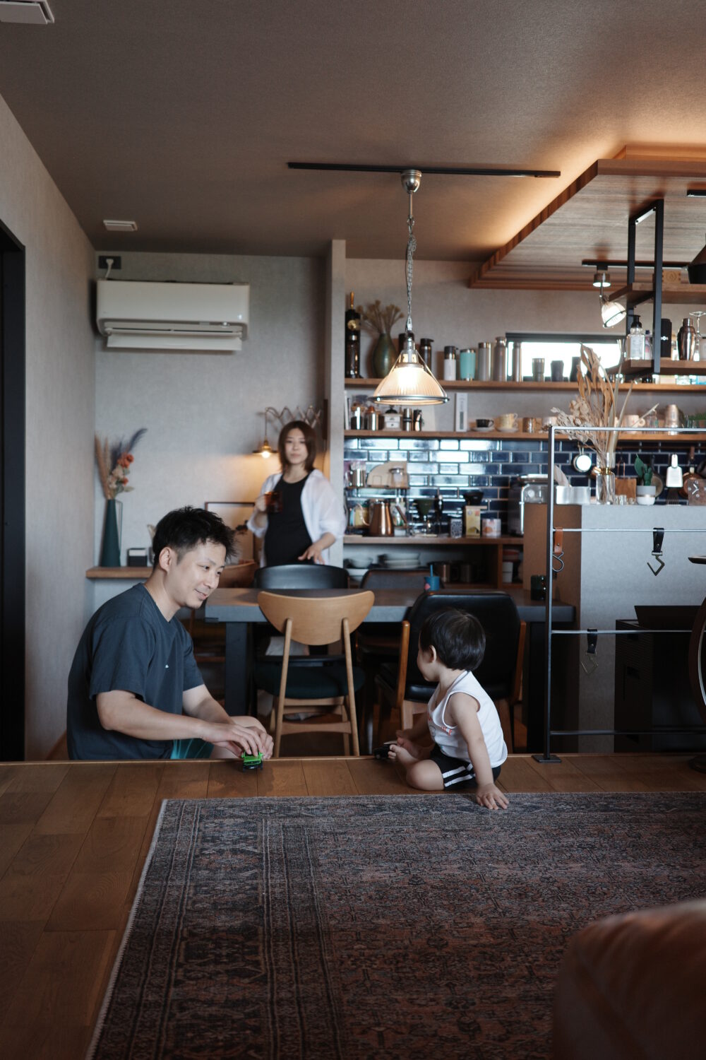 大阪の注文住宅はアイデザインホーム | 大阪府和泉市で建て替えをされたオーナー様にインタビューさせていただきました。 「家にいながら外を感じる」景色とつながる2階リビングの家