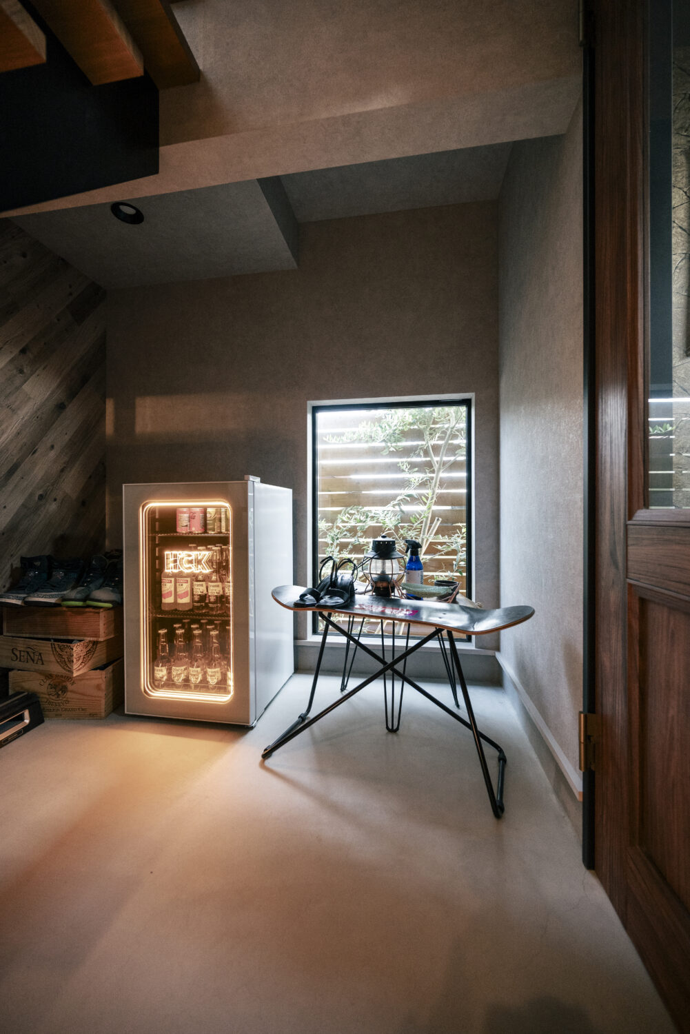 植栽を望むピクチャーウィンドウ｜アイデザインホームの施工事例