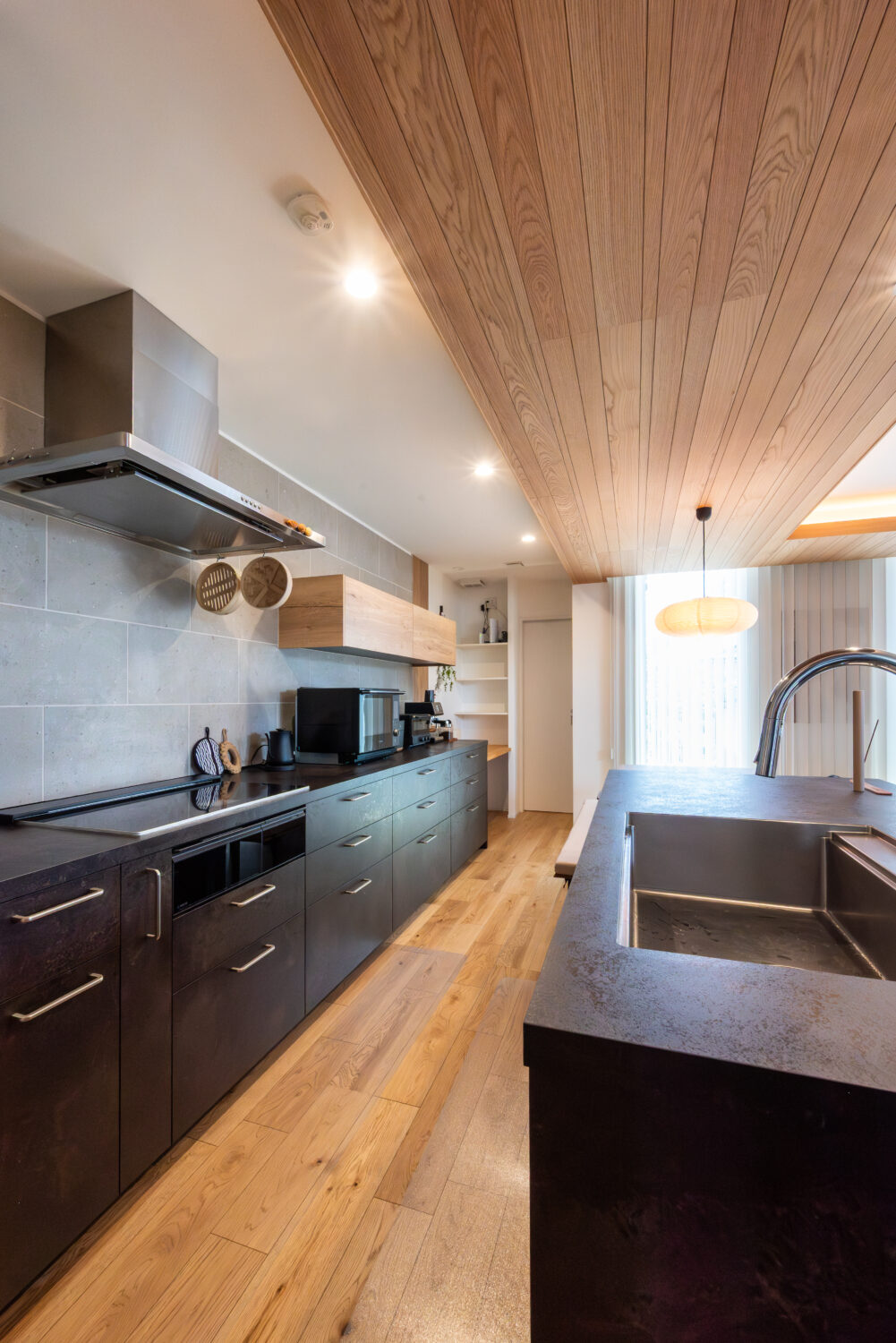 京都の注文住宅はアイデザインホーム | 京都府木津川市で新築されたオーナー様にインタビューさせていただきました。 直感を信じて選んだ家。理想のキッチンと平屋の暮らし