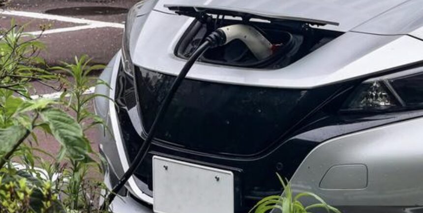 広島のリフォーム・リノベーションはアイデザインホーム｜リフォームで太陽光発電＋V2Hを 導入するメリット｜ 電気代高騰と災害対策に 備える家づくり