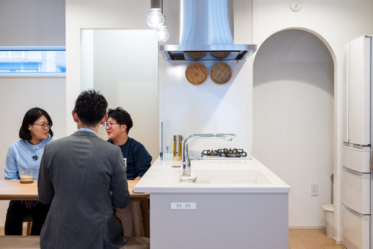 愛知県名古屋市で注文住宅を建てたI様ご夫婦のインタビューの様子|アイデザインホーム